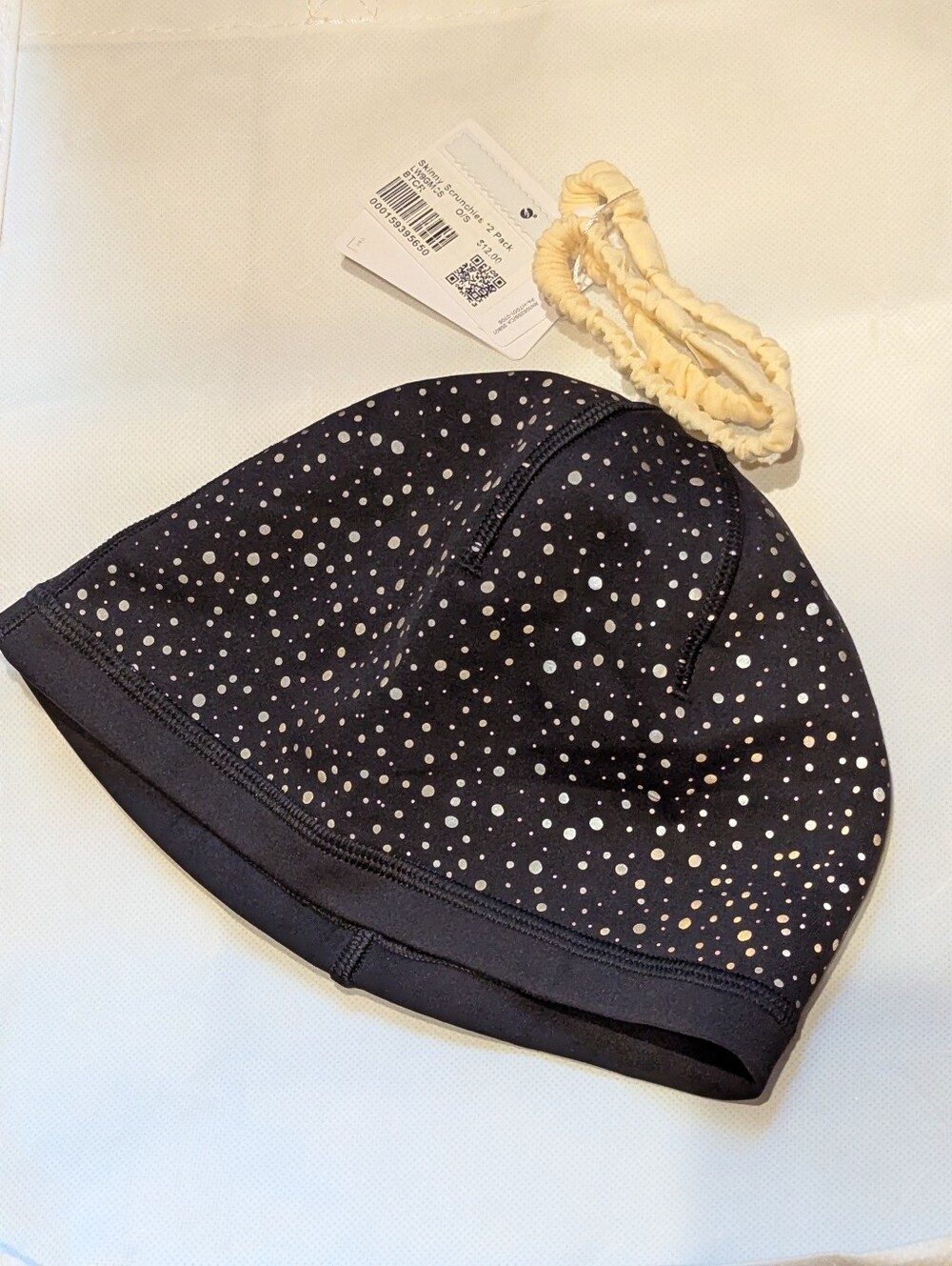 Lululemon Fleece Running Beanie Reflective Black with 2 Skinny Scrunchies